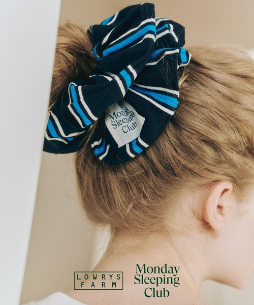 LOWRYS FARM(ローリーズファーム)の「Monday Sleeping Club BIGシュシュ 661518(シュシュ・レディース・ブルー/ブラウン/ネイビー・FREE)」の2枚目の写真