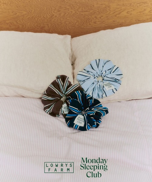 LOWRYS FARM(ローリーズファーム)の「Monday Sleeping Club BIGシュシュ 661518(シュシュ・レディース・ブルー/ブラウン/ネイビー・FREE)」の17枚目の写真