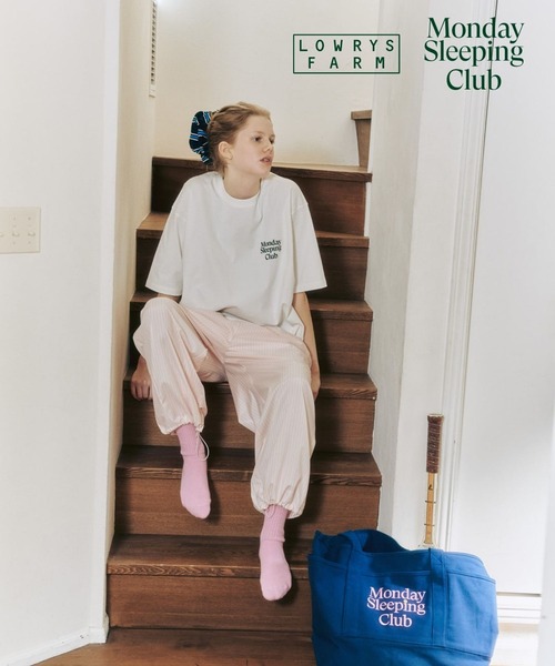 LOWRYS FARM(ローリーズファーム)の「Monday Sleeping Club BIGシュシュ 661518(シュシュ・レディース・ブルー/ブラウン/ネイビー・FREE)」の5枚目の写真