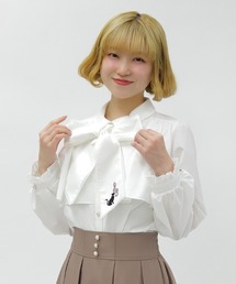 ネコ×音符刺繍ブラウス