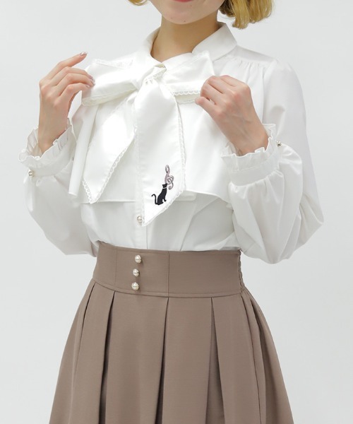 axes femme POETIQUE(アクシーズファムポエティック)の「ネコ×音符刺繍ブラウス(シャツ/ブラウス・レディース・ピンク/ホワイト・MEDIUM)」の7枚目の写真