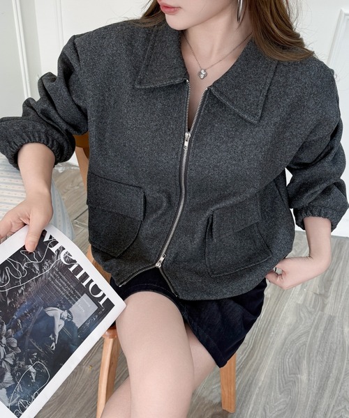 Beststore(ベストストア)の「「大人カジュアル」 襟付きジップアップ ウールライクショート丈 ブルゾンジャケットアウター ボリュームスリーブ(ブルゾン・レディース・アイボリー/ベージュ/ダークグレー/カーキ/ブラック・FREE)」の8枚目の写真