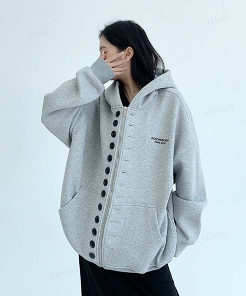 Dalfwin(ダールフィン)の「韓国ファッション RICECAKEメニーボタン2WAYジップアップパーカーフーディー(パーカー・レディース・グレー/ブラック・FREE)」の15枚目の写真