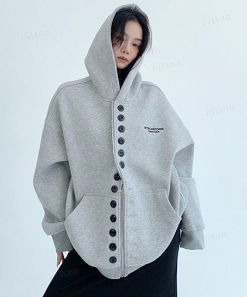 Dalfwin(ダールフィン)の「韓国ファッション RICECAKEメニーボタン2WAYジップアップパーカーフーディー(パーカー・レディース・グレー/ブラック・FREE)」の18枚目の写真
