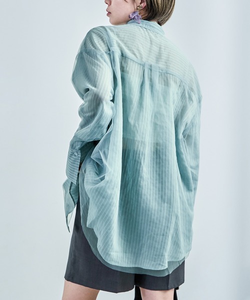 Fashion Letter(ファッションレター)の「オーバーサイズ シアーストライプシャツ(シャツ/ブラウス・レディース・ブラック/サックスブルー/オフホワイト・M)」の18枚目の写真