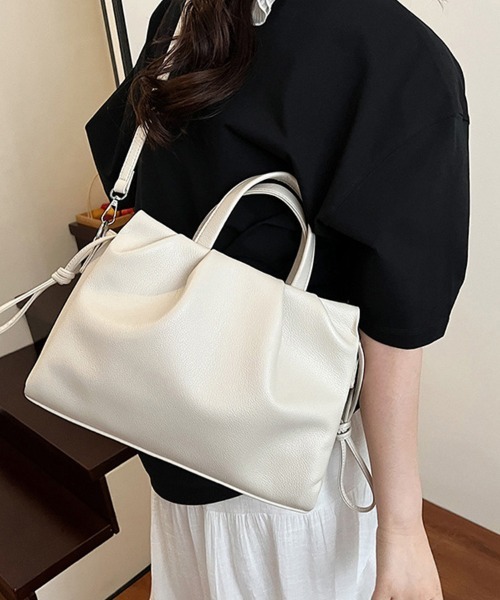 ONEP STAR(ワンピスター)の「2WAYハンドル付きバッグ(ショルダーバッグ・レディース・グリーン/ダークブラウン/ブラウン/オフホワイト/カーキ/ブラック・FREE)」の11枚目の写真