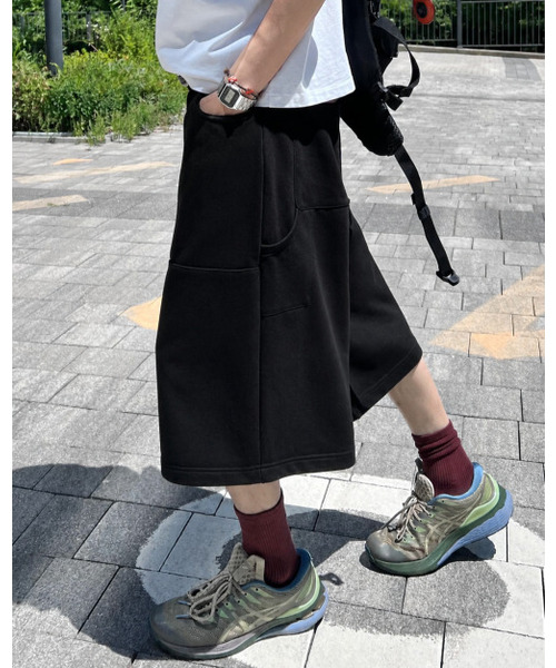 TOFFEE(トフィー)の「ダブルニスウェットバミューダパンツ(ブラック)(その他パンツ・メンズ・その他・SMALL/MEDIUM/LARGE/X-LARGE)」の1枚目の写真