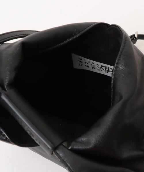 MIDWEST(ミッドウエスト)の「MM6 WOMAN Japanese Crossbody Bag(ショルダーバッグ・レディース・ブラック・FREE)」の4枚目の写真