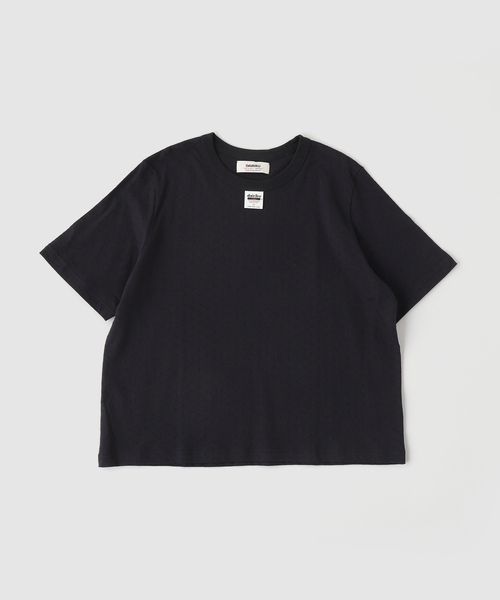 DAIRIKU(ダイリク)の「DAIRIKU / ダイリク "Ripley" Fancy Dobby H-S Tag Tee(Tシャツ/カットソー・メンズ・ブラック/ピンク・MEDIUM/SMALL/LARGE)」の2枚目の写真