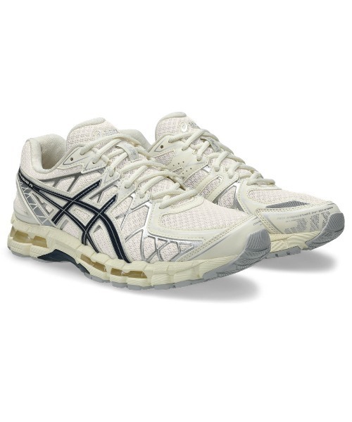 ASICS(アシックス)の「ASICS GEL-KAYANO 20(アシックス ゲル カヤノ 20)(スニーカー・メンズ・ブラック系/ホワイト系・29cm/28.5cm/28cm/27.5cm/27cm/26.5cm/26cm/25.5cm/25cm/24.5cm/24cm/23.5cm/23cm)」の2枚目の写真