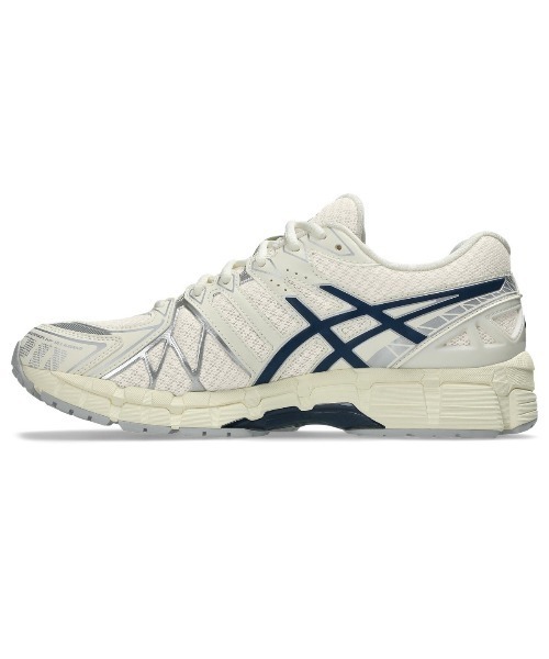 ASICS(アシックス)の「ASICS GEL-KAYANO 20(アシックス ゲル カヤノ 20)(スニーカー・メンズ・ブラック系/ホワイト系・29cm/28.5cm/28cm/27.5cm/27cm/26.5cm/26cm/25.5cm/25cm/24.5cm/24cm/23.5cm/23cm)」の5枚目の写真