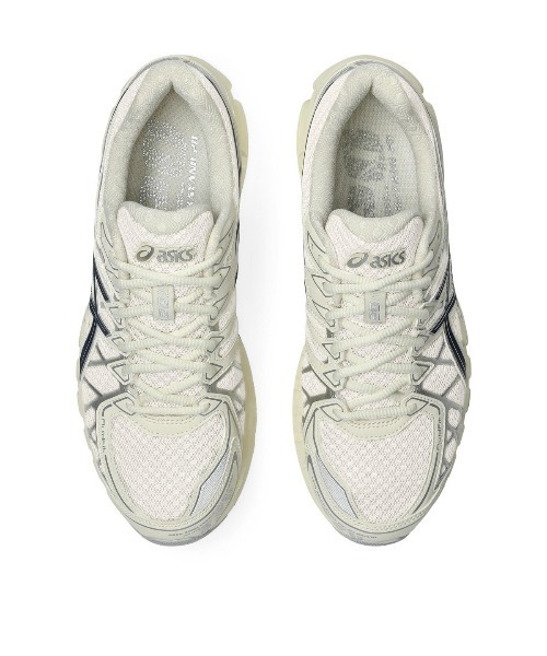 ASICS(アシックス)の「ASICS GEL-KAYANO 20(アシックス ゲル カヤノ 20)(スニーカー・メンズ・ブラック系/ホワイト系・29cm/28.5cm/28cm/27.5cm/27cm/26.5cm/26cm/25.5cm/25cm/24.5cm/24cm/23.5cm/23cm)」の8枚目の写真
