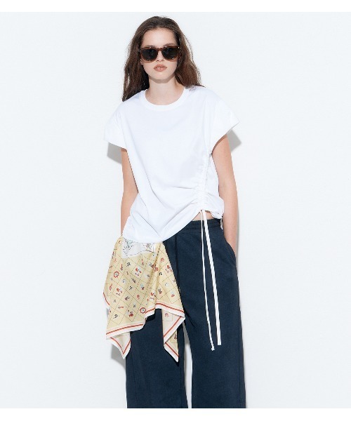 LE CIEL BLEU(ルシェルブルー)の「スカーフディテールSS Tシャツ / Scarf Detail SS T-Shirt(Tシャツ/カットソー・レディース・オフホワイト/ブラック・38/36)」の4枚目の写真
