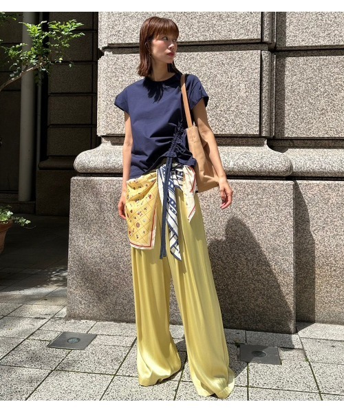 LE CIEL BLEU（ルシェルブルー）の「スカーフディテールSS Tシャツ / Scarf Detail SS T-Shirt（Tシャツ/カットソー・レディース・オフホワイト/ブラック・38/36）」の7枚目の写真