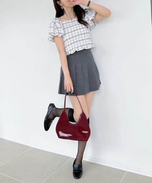 Ada.(エイダ)の「チェック柄 シャーリング パフスリーブ トップス(シャツ/ブラウス・レディース・ベージュ/オフホワイト/グレー・FREE)」の18枚目の写真