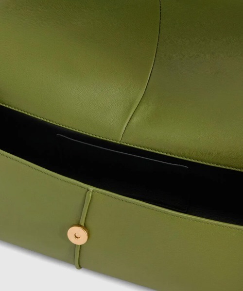 JIL SANDER（ジルサンダー）の「LINEA SHOULDER（ハンドバッグ・レディース・ブラック/オリーブ・UNI）」の5枚目の写真