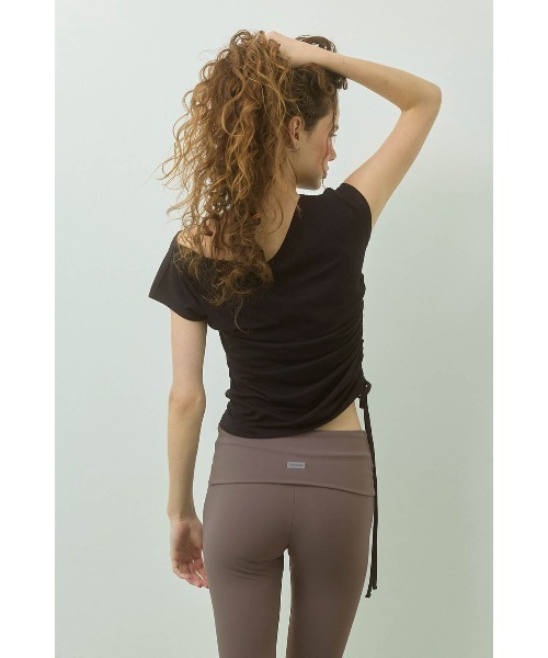 ALEXIA STAM（アリシアスタン）の「Drawstring Tee /サイドドロストTシャツ（Tシャツ/カットソー・メンズ・ブラック/グレー/サンドベージュ/ブラウン・S/M）」の5枚目の写真