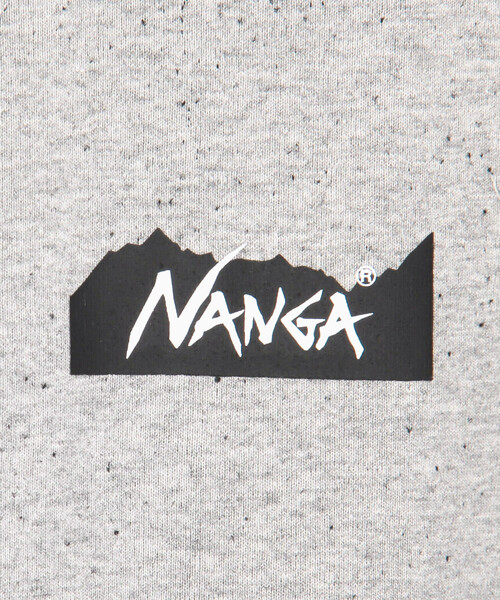 Firsthand(ファーストハンド)の「NANGA/ナンガ エコ ハイブリッド マウンテンロゴ Tシャツ / ECO HYBRID MT LOGO TEE(Tシャツ/カットソー・メンズ・グレー/ワインレッド/ブラック/ホワイト・LARGE/MEDIUM)」の12枚目の写真