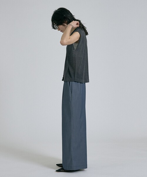 qualite（カリテ）の「【前後着用可能！】ラメ2WAYニット　春服　夏服　オフィスカジュアル　きれいめ（タンクトップ・レディース・チャコールグレー/その他/シルバー/ブラウン・フリー）」の8枚目の写真
