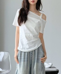 アシメオフショルトップス