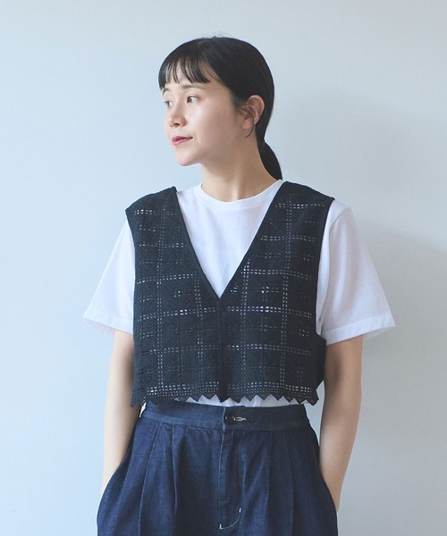 yuni(ユニ )の「cotton Lace 2way vest(シャツ/ブラウス・レディース・ホワイト/ブラック・FREE)」の7枚目の写真