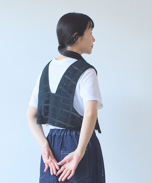 yuni(ユニ )の「cotton Lace 2way vest(シャツ/ブラウス・レディース・ホワイト/ブラック・FREE)」の8枚目の写真