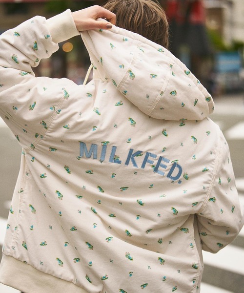 MILKFED.（ミルクフェド）の「LOGO EMBROIDERED CORDUROY HOODED JACKET（ブルゾン・レディース・ベージュ/ブラック/オフホワイト・S/M）」の2枚目の写真