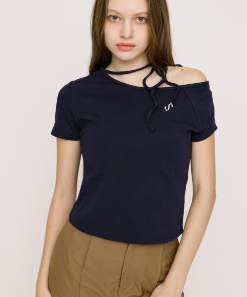 SLY(スライ)の「ONE SHOULDER S. TOPS ワンショルダーエスドットトップス 春服 夏服(Tシャツ/カットソー・レディース・レッド/ネイビー/ブラック/オフホワイト/ライトイエロー・FREE)」の1枚目の写真