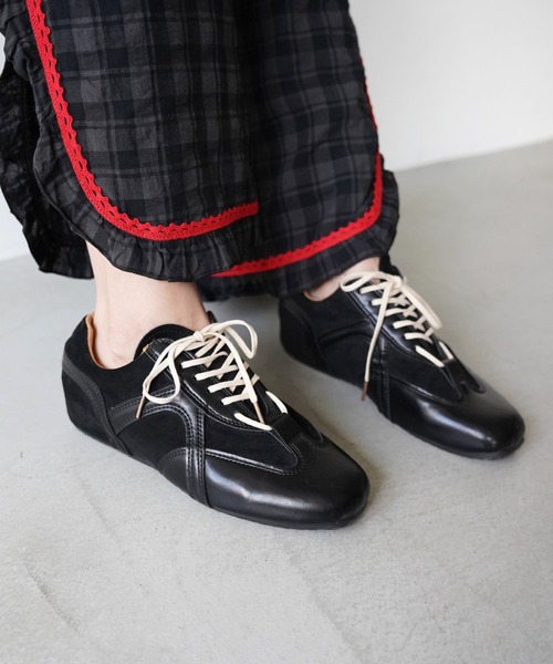 SANSeLF(サンセルフ)の「【SANSeLF】バックステッチレースアップレトロスニーカー sas26s014(スニーカー・レディース・ブラック・36/38/37/39)」の7枚目の写真