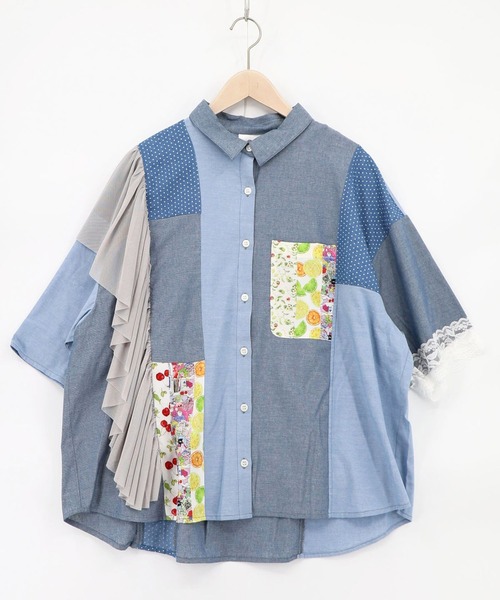 ScoLar（スカラー）の「ScoLar(スカラー) デニム×水玉×チュール×総柄 パッチワーク風シャツ（シャツ/ブラウス・レディース・ブルー/ライトブルー・MEDIUM）」の8枚目の写真