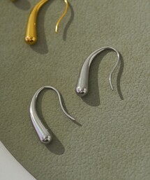 【dignif】【金属アレルギー対応】ピアス Curved Drop