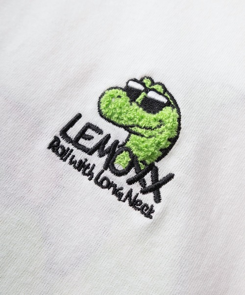 SlashDate(スラッシュデイト)の「【83】【LEMOXX/レモックス】ユニコーン&ネッシー バックサガラ刺繍 クルーネックTシャツ/ワンポイント刺繍/アクリルキーホルダー付/ユニセックス/レディース/メンズ(Tシャツ/カットソー・メンズ・ホワイト/チャコールグレー/グレー系その他/クリーム/ホワイト系その他/ライトイエロー・L/M)」の11枚目の写真
