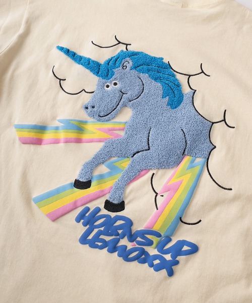 SlashDate(スラッシュデイト)の「【83】【LEMOXX/レモックス】ユニコーン&ネッシー バックサガラ刺繍 クルーネックTシャツ/ワンポイント刺繍/アクリルキーホルダー付/ユニセックス/レディース/メンズ(Tシャツ/カットソー・メンズ・ホワイト/チャコールグレー/グレー系その他/クリーム/ホワイト系その他/ライトイエロー・L/M)」の16枚目の写真