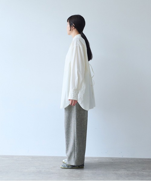 yuni(ユニ )の「コットンキャッチワッシャーmoe sleeves back ribbon ブラウス(シャツ/ブラウス・レディース・ホワイト/グリーン/ブラック・FREE)」の14枚目の写真