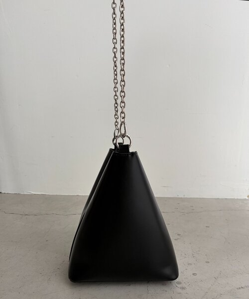 CAPRICIEUX LE'MAGE（カプリシューレマージュ）の「バケットチェーンバッグ（ショルダーバッグ・レディース・ベージュ/ブラック/アイボリー・FREE）」の15枚目の写真