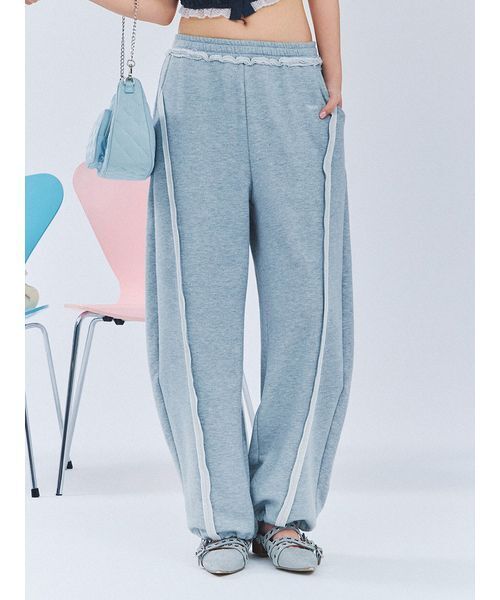 FURFUR(ファーファー)の「【WEB・一部店舗限定カラー】スウェットワイドパンツ(その他パンツ・レディース・クリーム/ネイビー/ピンク/グレー・F)」の2枚目の写真