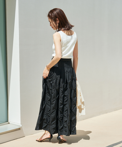 VERMEIL par iena(ヴェルメイユパーイエナ)の「《手洗い可》リブスクエアネックノースリーブ(タンクトップ・レディース・その他4/ホワイト/その他9/ブラック・FREE)」の11枚目の写真