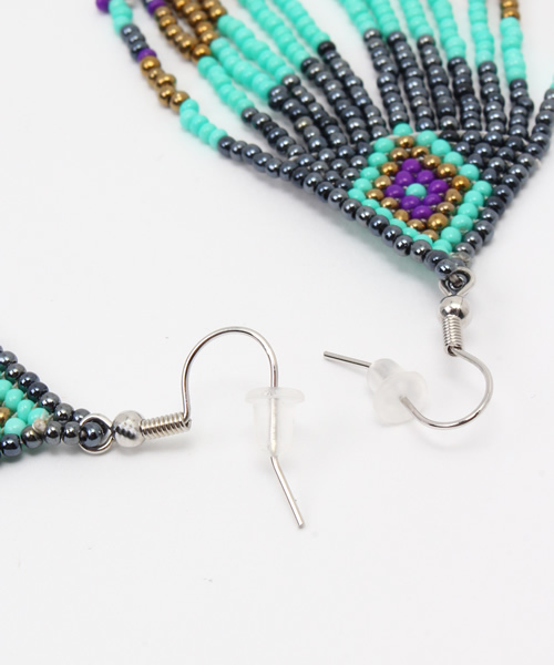 WHO'S WHO gallery（フーズフーギャラリー）の「エスニックビーズピアス（ピアス（両耳用）・レディース・グリーン/ブルー/ベージュ・FREE）」の4枚目の写真