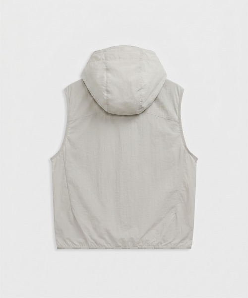 MODE COMMUTER（モードコミューター）の「Dry Touch Hooded Vest（ベスト・メンズ・ベージュ・SMALL/MEDIUM/LARGE）」の3枚目の写真