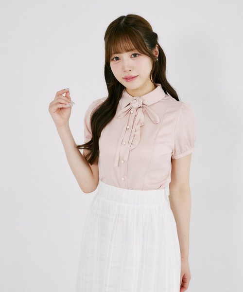 Suyunn(スユン)の「ローズリボン付きサテンブラウス(シャツ/ブラウス・レディース・ホワイト/ピンク・M)」の17枚目の写真