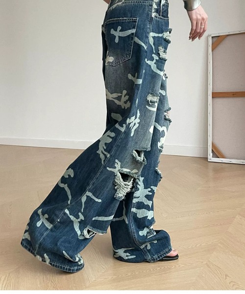 FreeZone(フリーゾーン)の「カモフラージュ柄ダメージワイドデニムパンツ(デニムパンツ・メンズ・ブルー・L/M/S)」の8枚目の写真