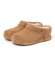 UGG(R) / Enwrap Clog
