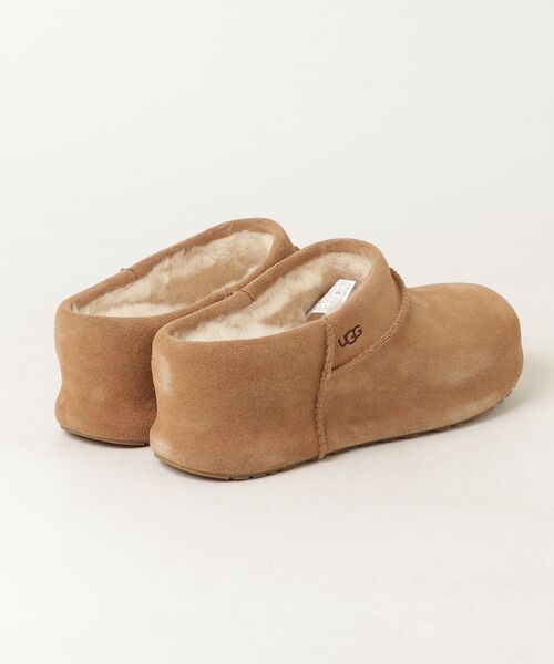 Ray BEAMS（レイビームス）の「UGG ENWRAP CLOG（ドレスシューズ・レディース・ブラウン系その他3/ブラック・6/7/8）」の3枚目の写真