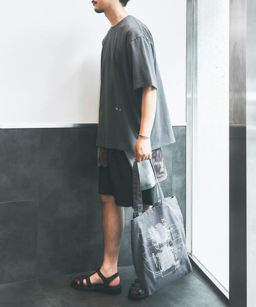 Collaboration URBAN RESEARCH（コラボレーションアーバンリサーチ）の「KAMUKURA×UR　TOTE BAG Bowls（トートバッグ・レディース・チャコールグレー/オフホワイト・ONE）」の15枚目の写真