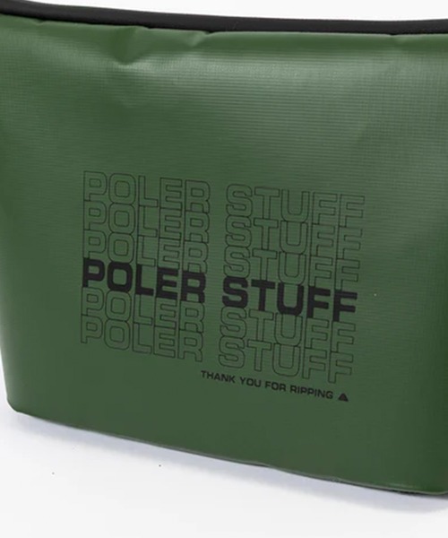 POLeR(ポーラー)の「POLeR/ポーラー HIGH&DRY PVC SACOCHE サコッシュ ショルダーバッグ PVC素材 タイポグラフィ メンズ レディース 2026年 夏 夏服(ショルダーバッグ・メンズ・ブラック/ベージュ/グレー/オリーブ・FREE)」の6枚目の写真