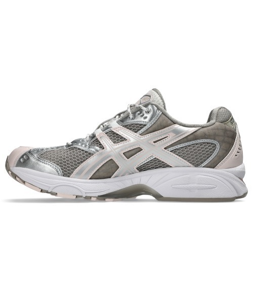 ASICS（アシックス）の「GEL-NIMBUS 10.1 / ゲルニンバス 10.1（スニーカー・レディース・ホワイト×ピンク・23/25/28.5/26/29/25.5/24.5/23.5/27.5/24/27/26.5/28）」の4枚目の写真