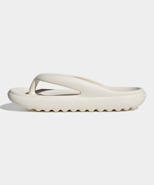 adidas(アディダス)の「アディレッタ Lumia サンダル / Adilette Lumia Slides / アディダス adidas(サンダル・メンズ・ホワイト・27.5cm/26.5cm/25.5cm/24.5cm/28.5cm/23.5cm/22.5cm)」の6枚目の写真