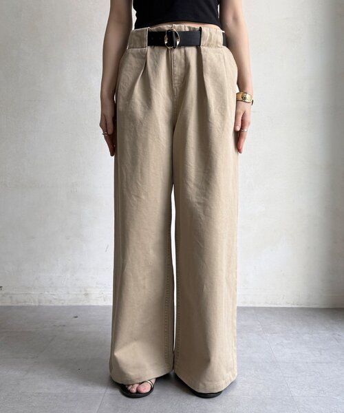 DouDou(ドゥドゥ)の「ベルト付タックチノパンツ(チノパンツ・レディース・ベージュ・38/36)」の22枚目の写真