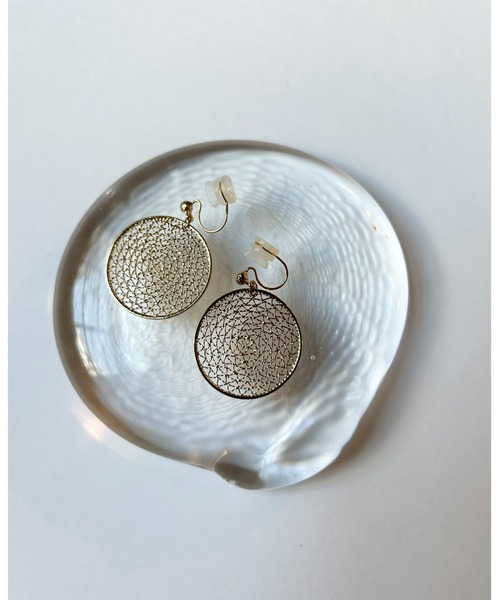 B.I.D.(ビーアイディー)の「《Bz》透かし丸NOFALL(RB)(イヤリング・レディース・シルバー/ゴールド・FREE)」の4枚目の写真
