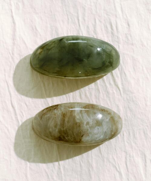 SMELLY(スメリー)の「SMELLY so’ textured stone barrette(バレッタ/ヘアクリップ・レディース・カーキ/ベージュ・-)」の12枚目の写真